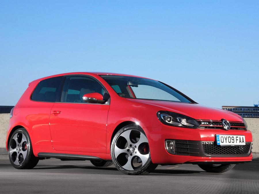  Volkswagen Golf GTi 3-Door 2009 года  (UK) (фото 10 из 12)